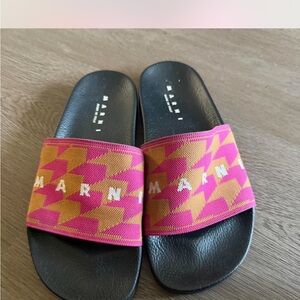 Marni slides with box